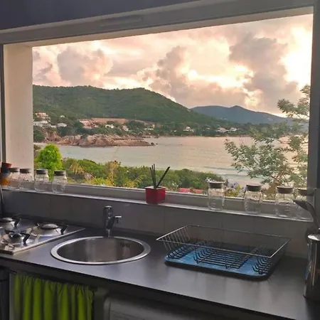 Villa Waterfront Property, Pool, Jacuzzi Pietrosella
