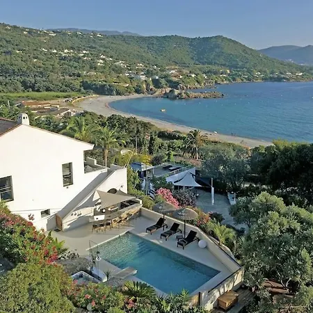Waterfront Property, Pool, Jacuzzi Villa *
